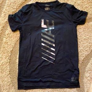 Men’s American Eagle flex t shirt